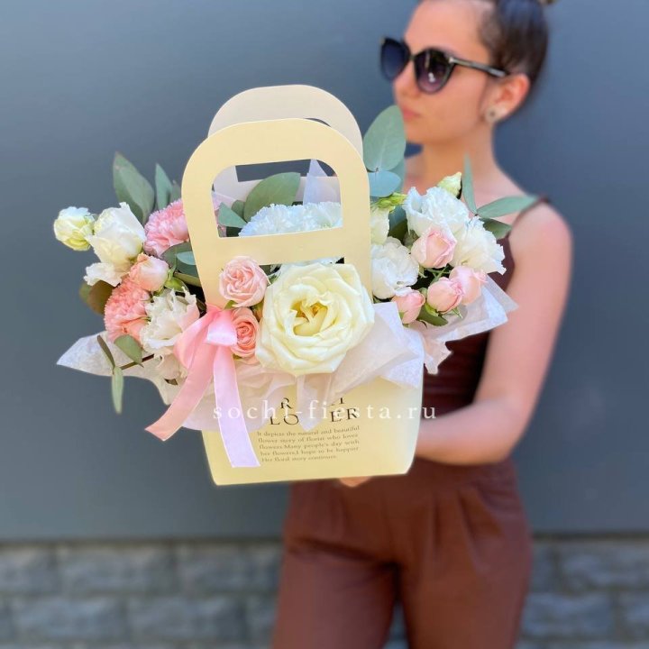 Цветочная сумочка "Рафаэль" в Кемерово