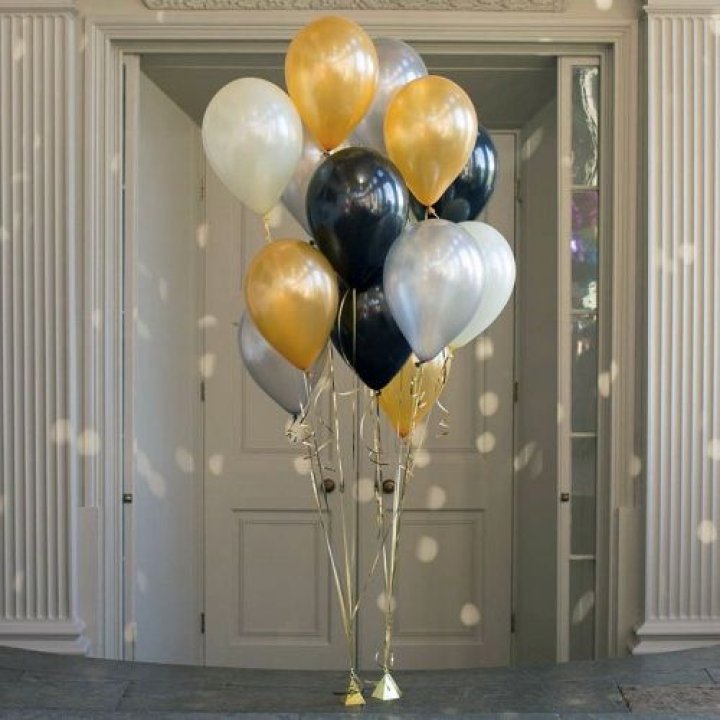 Фонтан шаров "Фаерворк" в Кемерово