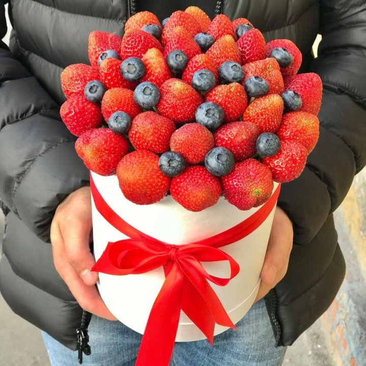 Клубничный бокс №3 в Кемерово