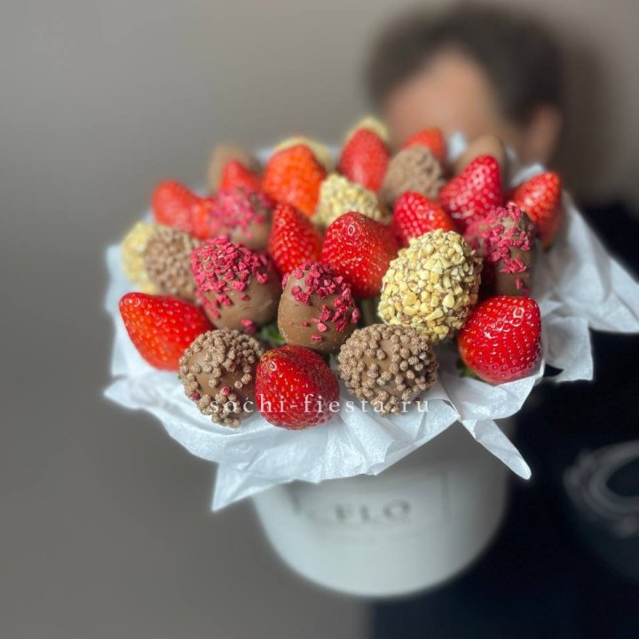 Клубника в боксе 30 ягод в Кемерово