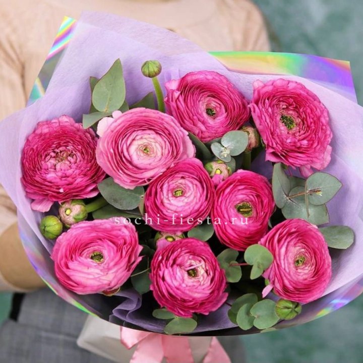 Ранункулюсы с эвкалиптом №2 в Кемерово