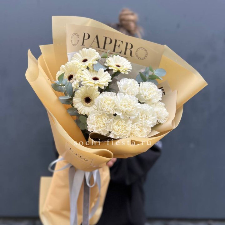  Букет с диантусами и герберами в Кемерово