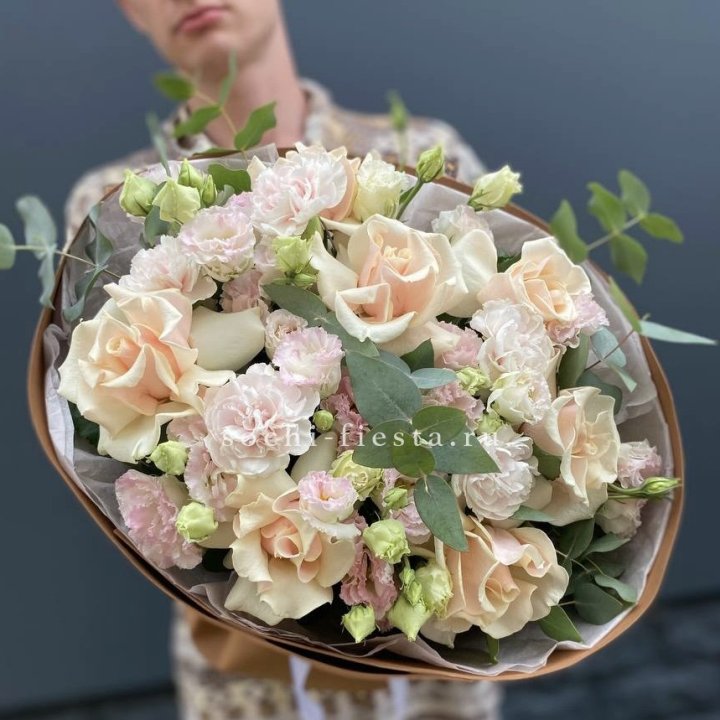  Букет кремовых роз "Мокко" в Кемерово