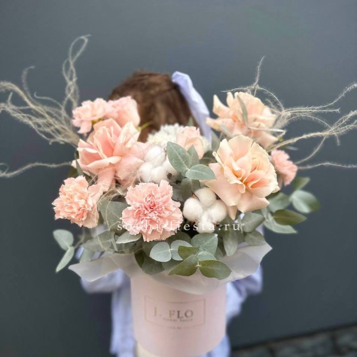 Цветочный бокс "Лесия" в Кемерово