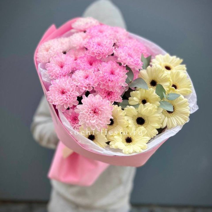 Дуо хризантем и гербер в Кемерово