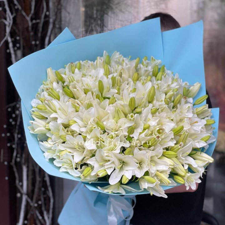 51 лилия в оформлении в Кемерово