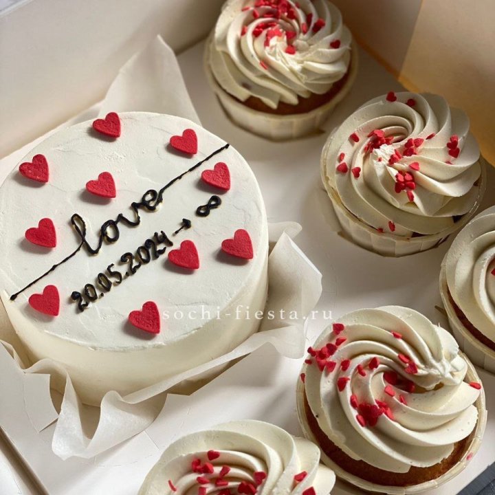 Капкейки и бенто-торт "Любимые" в Кемерово