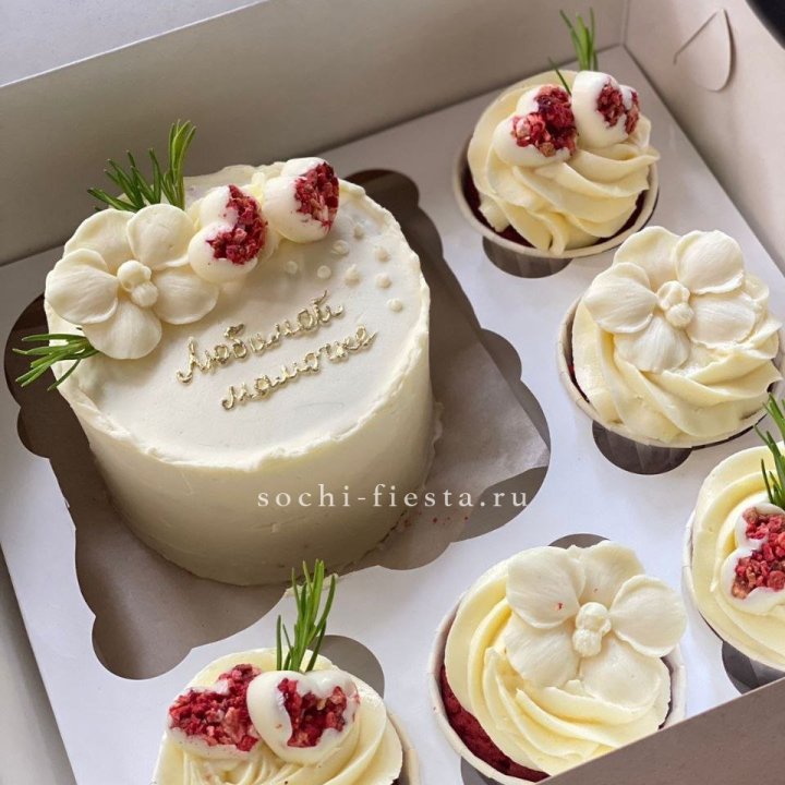 Капкейки и бенто-торт "Мамочке" в Кемерово