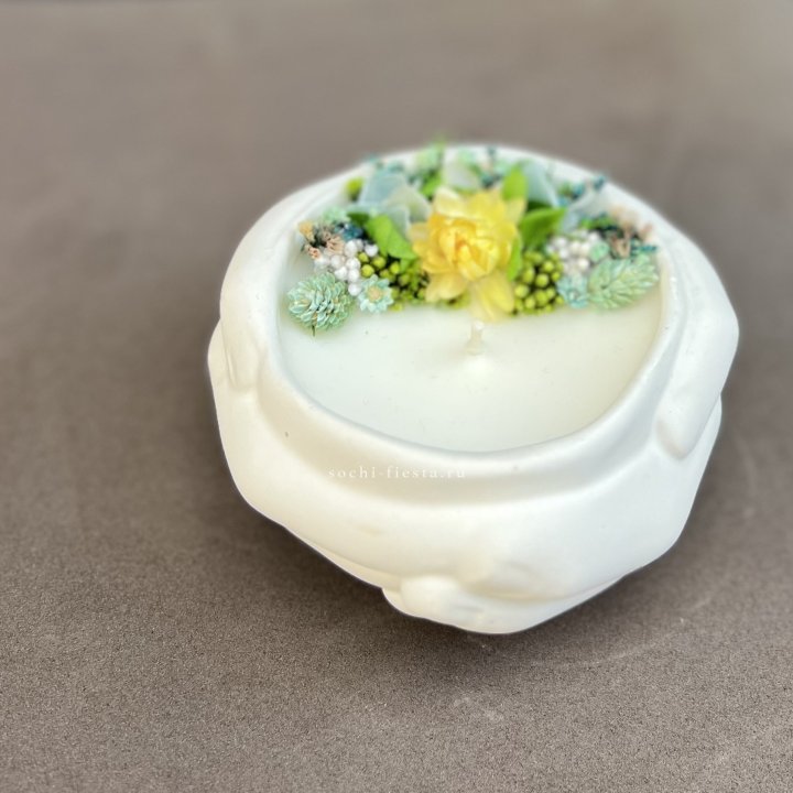 Свеча ароматическая в гипсе Руки в Кемерово