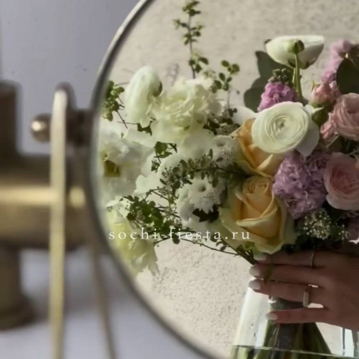 Цветочная подписка "Пакет средний" в Кемерово