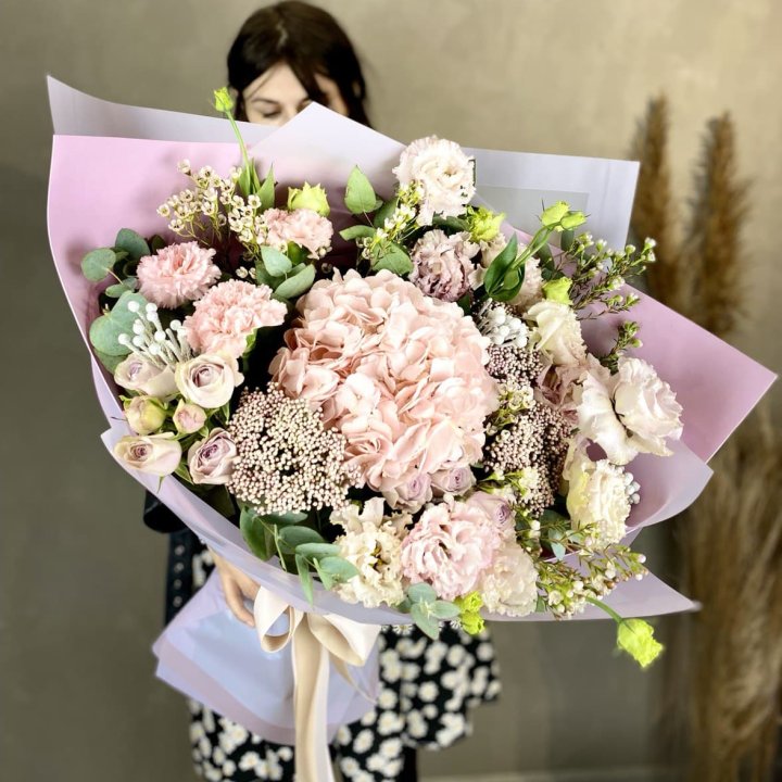 Дизайнерский букет "Трели кримс" в Кемерово