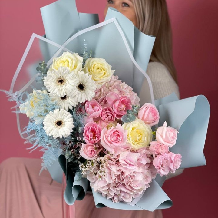 Дизайнерский букет "Адель" в Кемерово