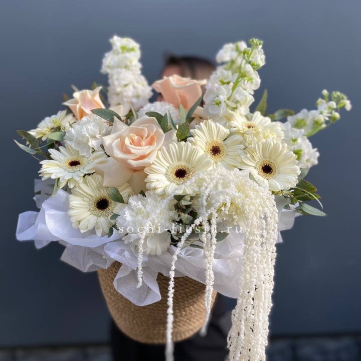 Цветы в джутовом кашпо "Валери" в Кемерово