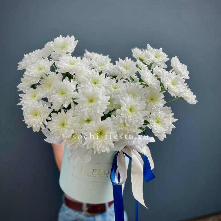 Коробка с хризантемами №3 в Кемерово