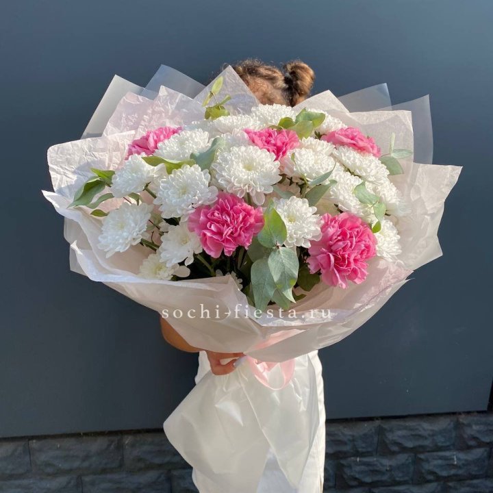  Букет  хризантем и диантусов "Воздушный" в Кемерово