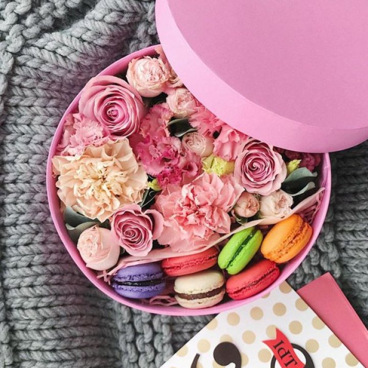 Цветочный бокс пинк в Кемерово