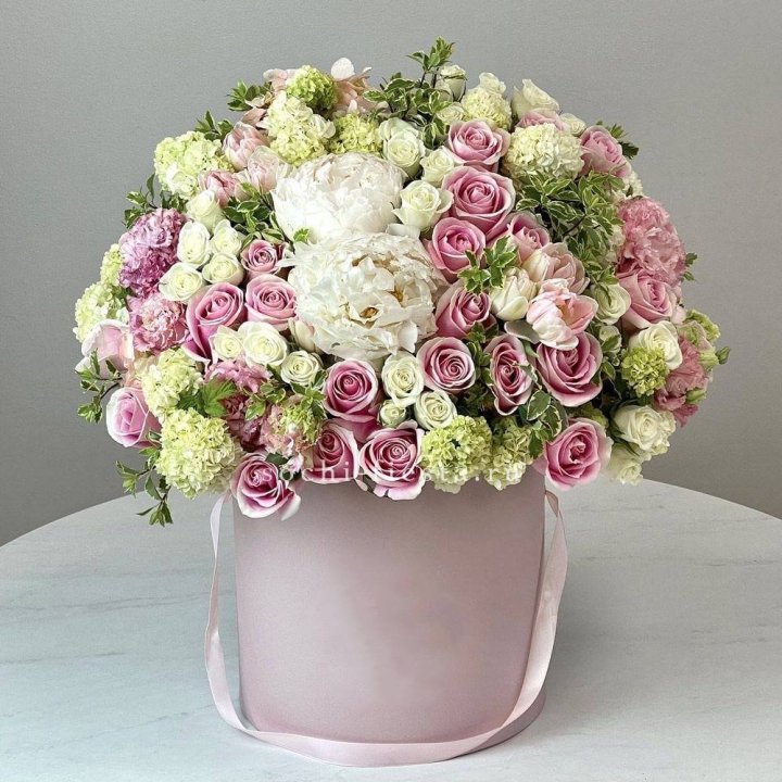 Цветочный бокс "Фантастик" в Кемерово