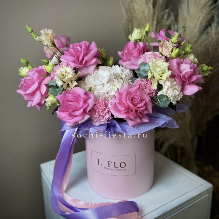 Цветочная коробка "Мишель" в Кемерово