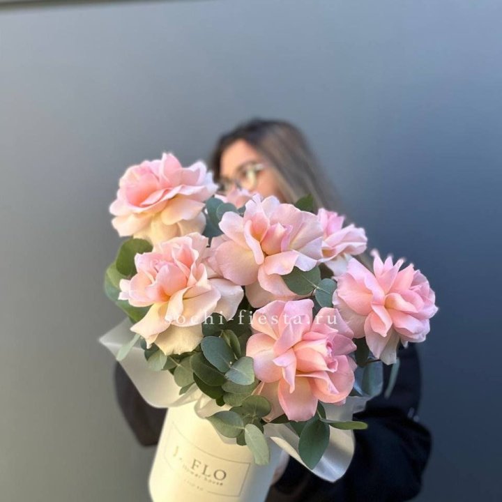 Французские роз в боксе в Кемерово