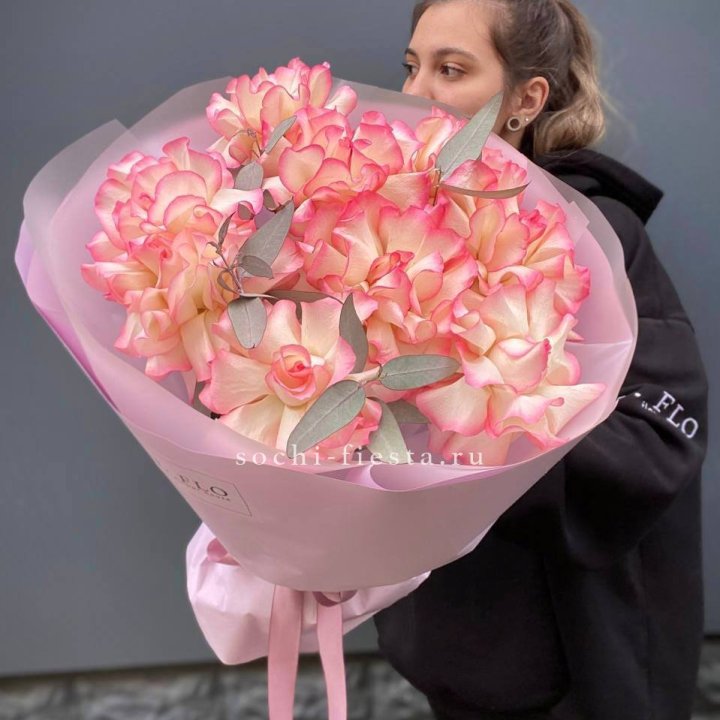 9 французских роз Джумилия в Кемерово