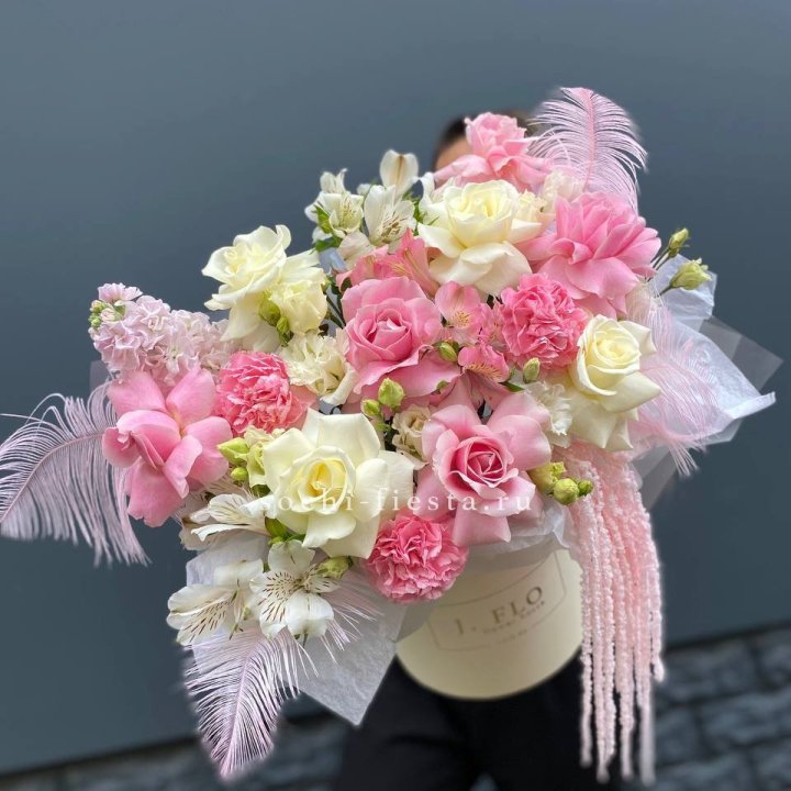 Дизайнерский бокс "Ловели" в Кемерово