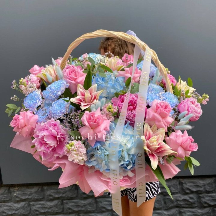 Яркая корзина "Летнее настроение" в Кемерово