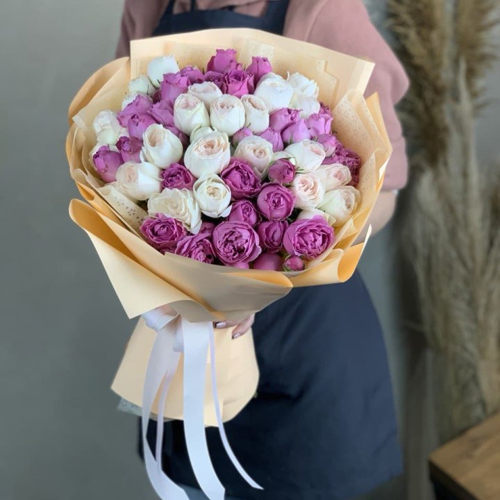 Букет кустовых роз Джулиана в Кемерово