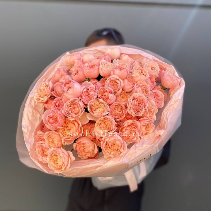 Букет из 21 пионовидной розы Джульетта в Кемерово