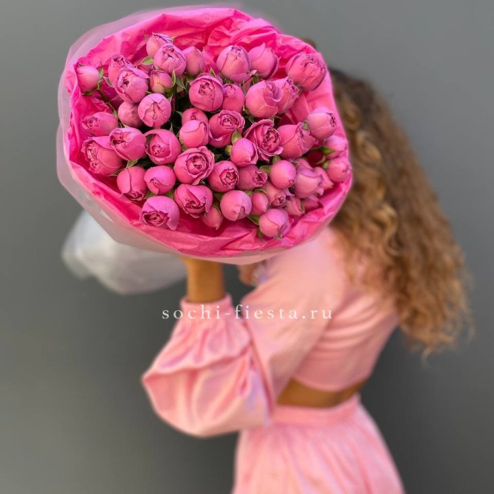 Букет из пионовидных роз  в Кемерово