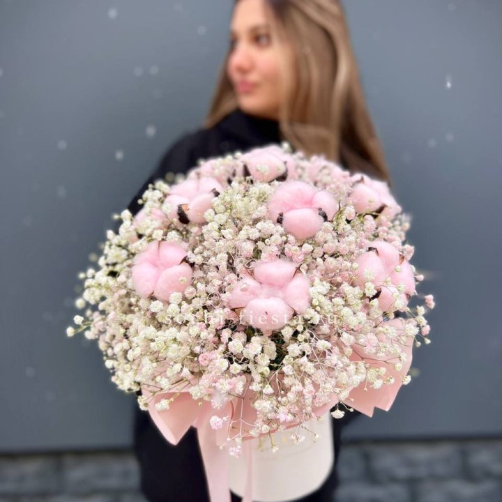 Гипсофилы с хлопком в шляпной коробке в Кемерово