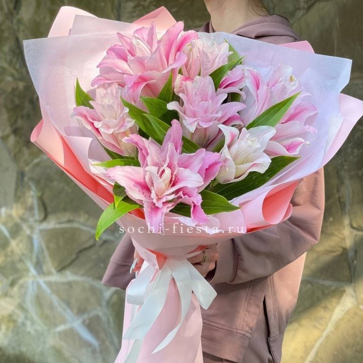 Букет пионовидных лилий №2 в Кемерово