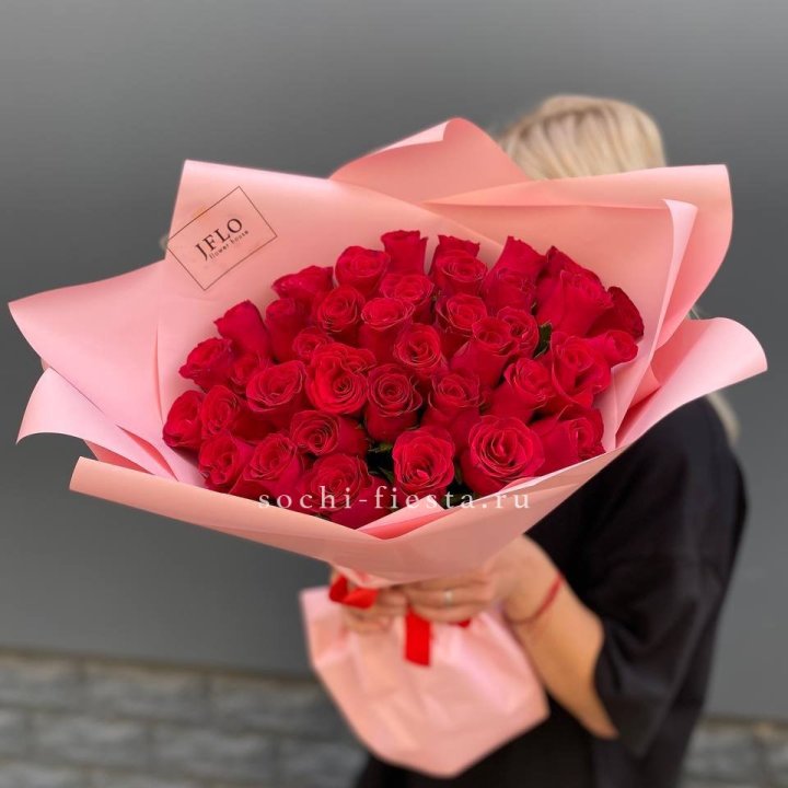 35 красных роз в Кемерово