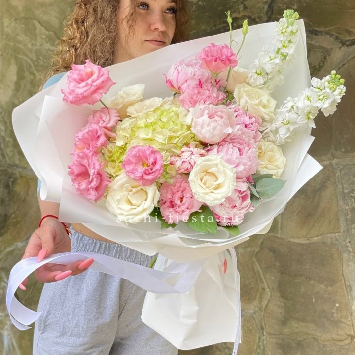 Букет с пионами №3 в Кемерово
