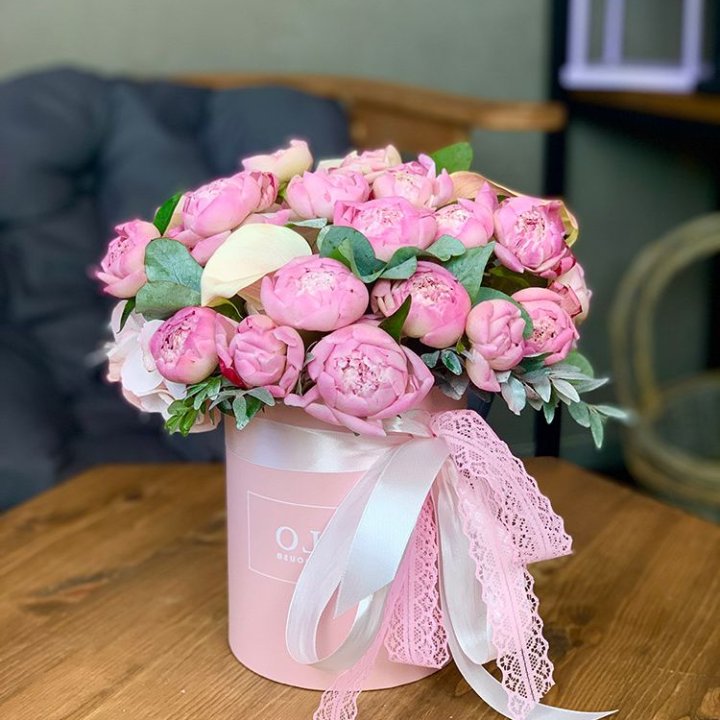 Композиция с пионами №1 в Кемерово