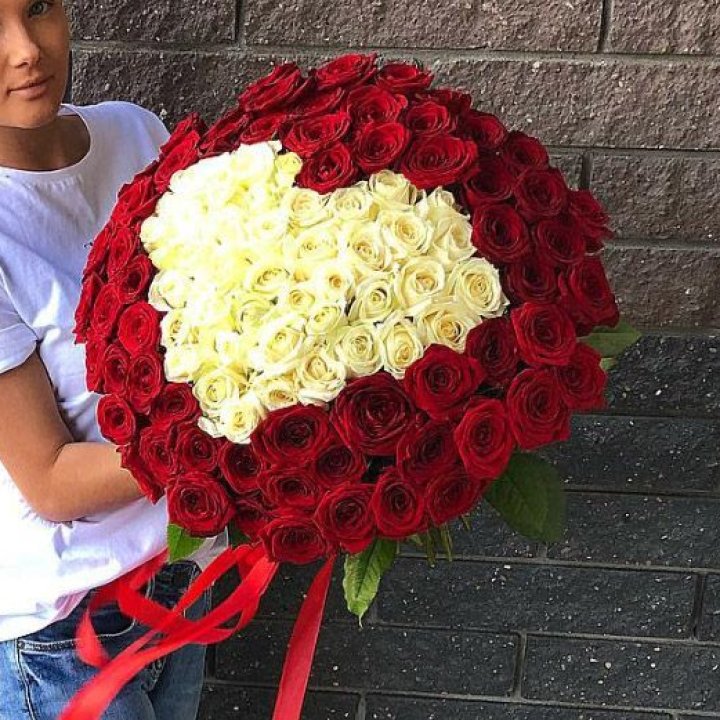 101 роза "Сердце" в Кемерово