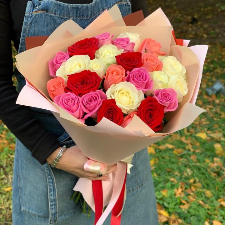 25 роз "Карусель" в Кемерово