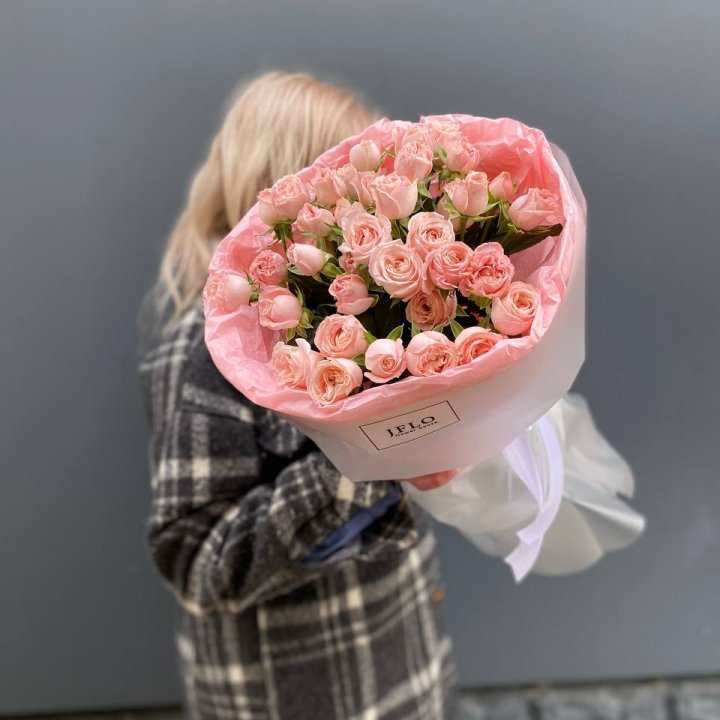 11 роз бомбастик в Кемерово