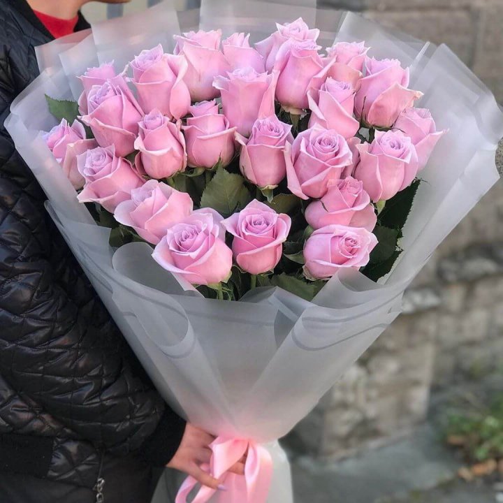 25 высоких розовых роз в Кемерово