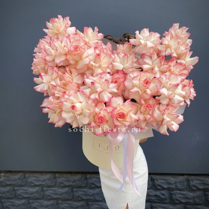 31 французская роза Джумилия в боксе в Кемерово