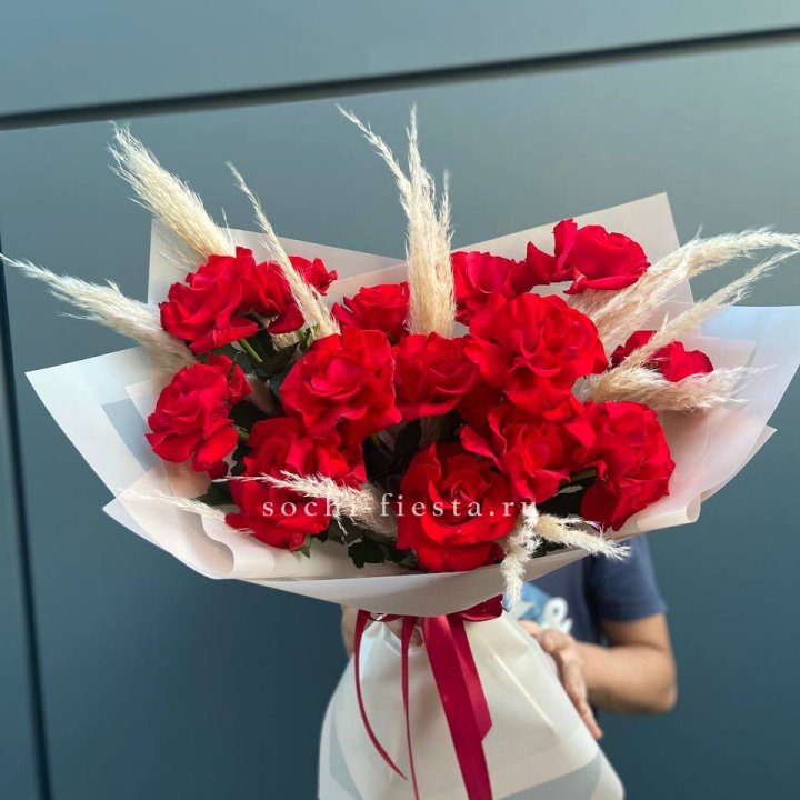15 Красных французских розы в Кемерово