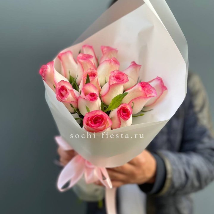 15 роз "Джумилия" в Кемерово