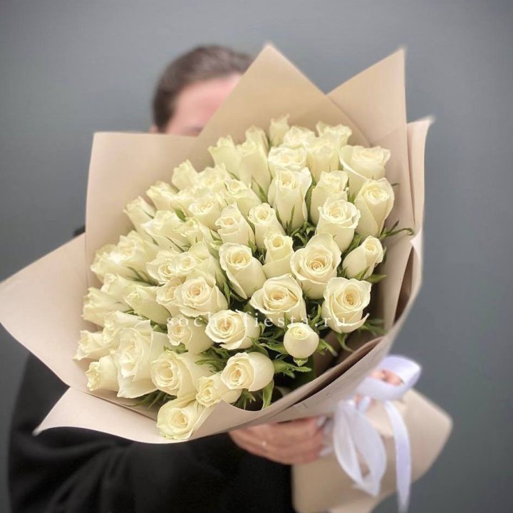 51 белая кенийская роза  в Кемерово