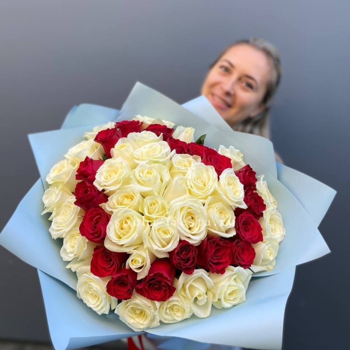 51 роза "Сердце" в Кемерово