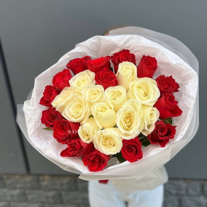 27 роз микс в Кемерово