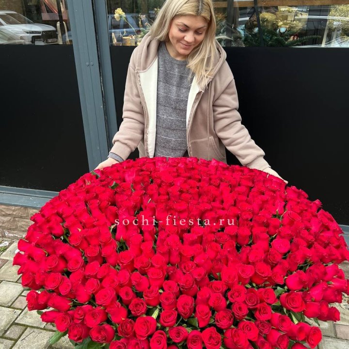 501 красная роза в корзине в Кемерово