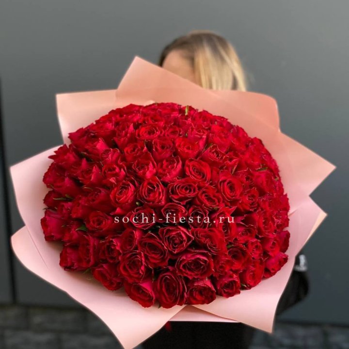 101 роза мадам ред в Кемерово