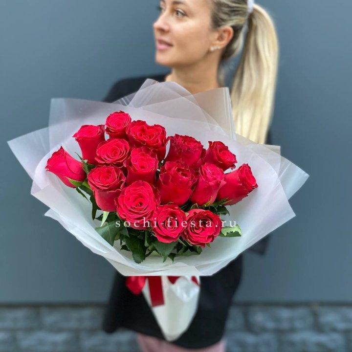 Букет из 15 красных роз  в Кемерово
