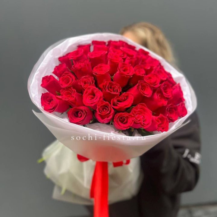 55 красных роз "Амелия" в Кемерово