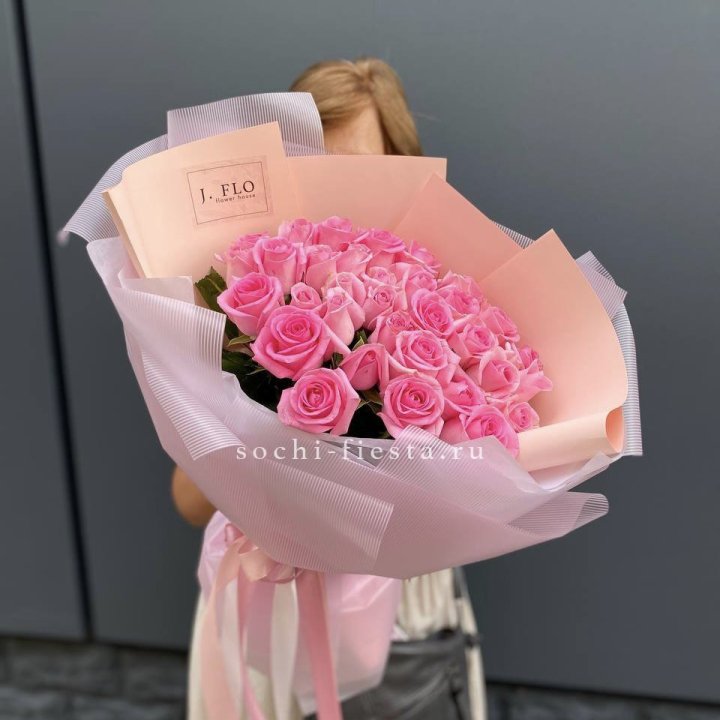 33 Розовые розы в Кемерово