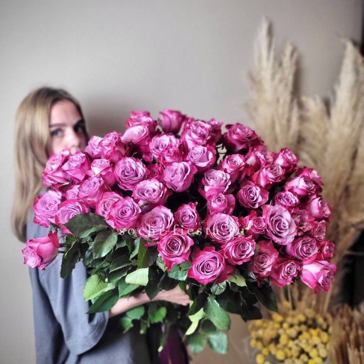Охапка высоких роз Деп перпел в Кемерово